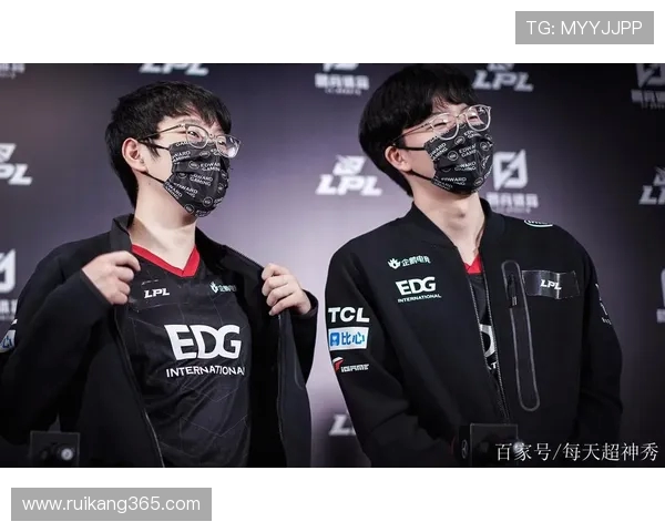 FPX与EDG激战正酣 谁能在LPL赛季迎来更精彩的胜利时刻