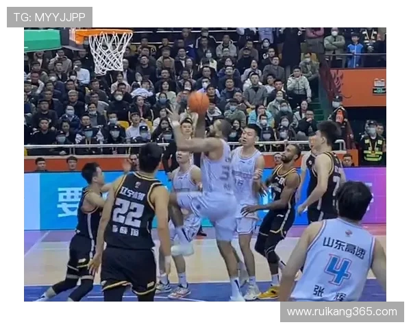 辽宁本钢与新疆广汇强强对决 决胜时刻谁能笑到最后