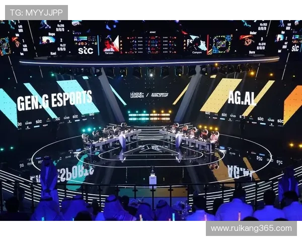 电竞赛事实时比分更新精彩对决一触即发，各大战队竞技激烈瞬间全记录