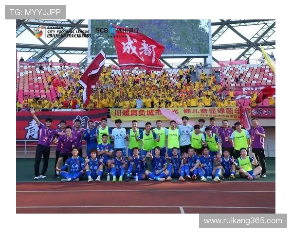 常德队鏖战绿茵赛场展现拼搏精神点燃城市足球激情