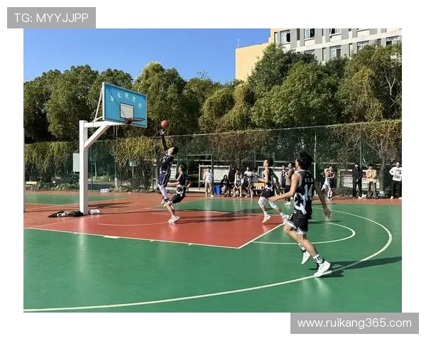 南京篮球队荣登耐力排行榜首位展现卓越实力与团队精神 南京篮球队荣登耐力排行榜首位展现卓越实力与团队精神