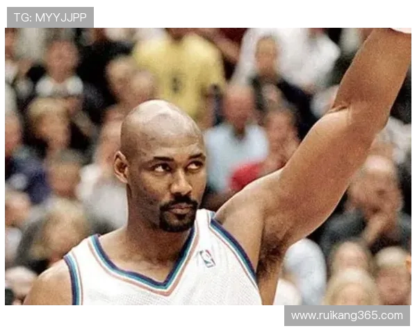 卡尔·马龙:从NBA传奇到篮球文化符号的成长与转变 卡尔·马龙:从NBA传奇到篮球文化符号的成长与转变