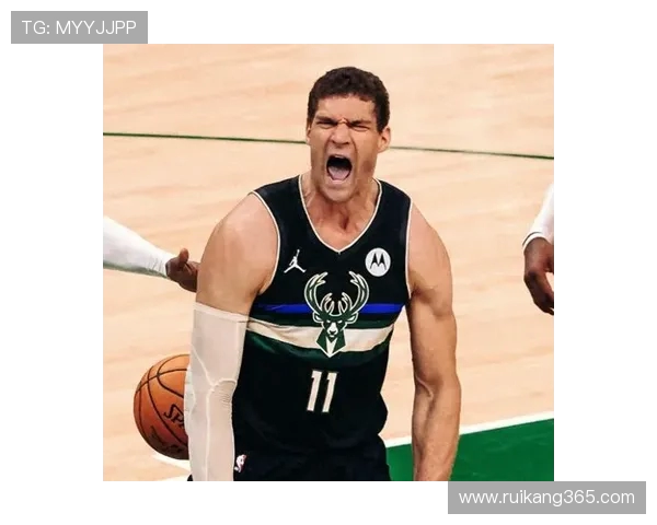 布鲁克洛佩斯:从NBA巨星到篮球战术的智慧象征 布鲁克洛佩斯:从NBA巨星到篮球战术的智慧象征